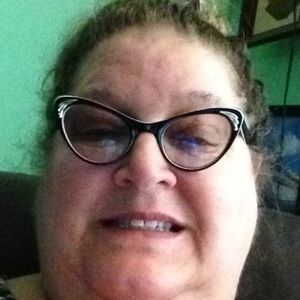 Meet your Posher, Polly